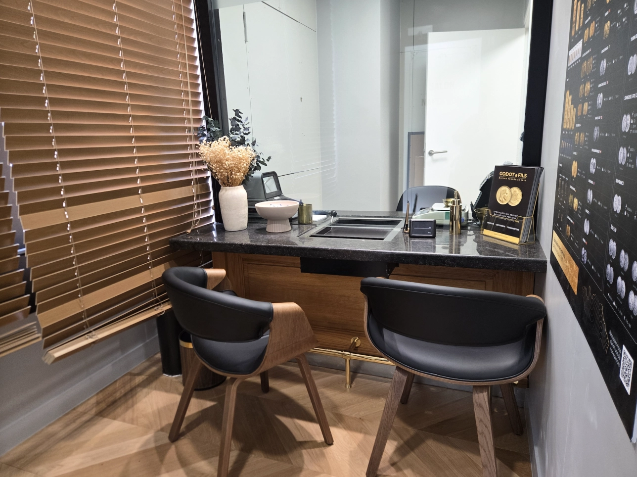 Paris Saint Dominique 75007 Paris 4